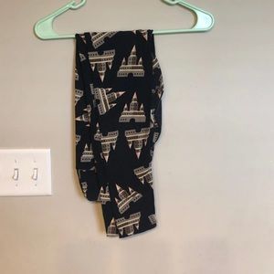 Lularoe Castle Leggings Unicorn print